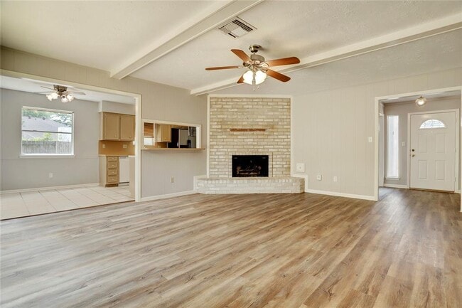 Building Photo - 25703 Pepper Ridge Ln