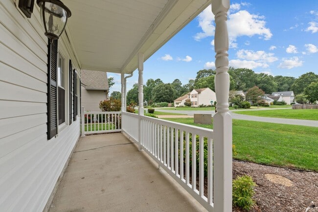 Building Photo - Your Dream Home Awaits!