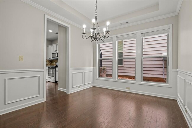 Building Photo - 4940 Breezewood Cir