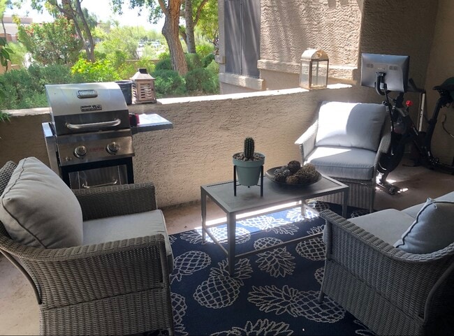 Building Photo - 15050 N Thompson Peak Pkwy