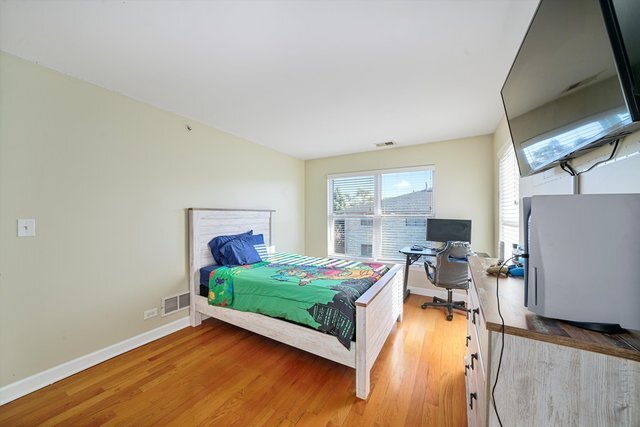 Building Photo - 7943 W 92nd St