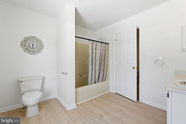 Building Photo - 35298 Scotland Heights Rd