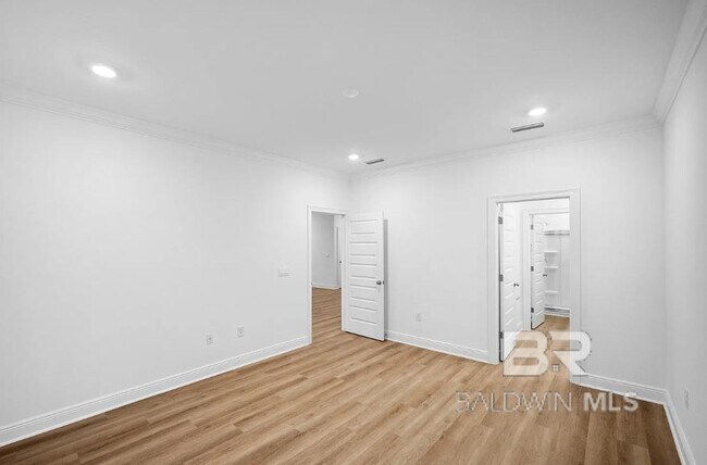 Building Photo - 16102 Laurelbrooke Lp