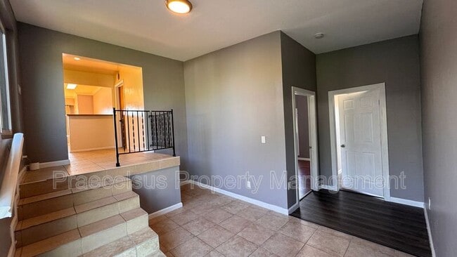 Building Photo - 37 E J St