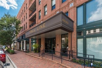 Building Photo - 4940 Old Main St