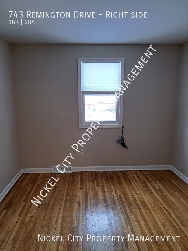 Building Photo - 743 Remington Dr