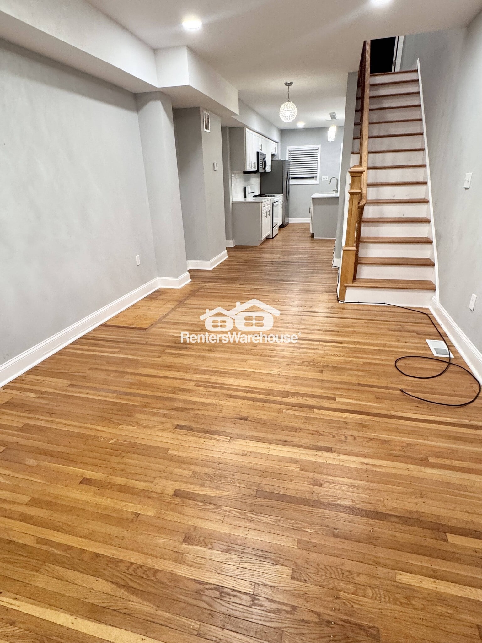 Building Photo - 627 S Curley St