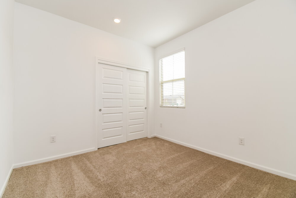 Building Photo - 10410 W Beaman Ln