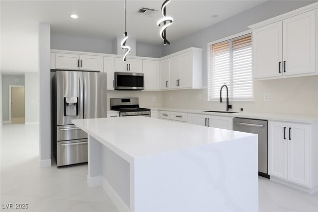 Building Photo - 3601 Pinnate Dr