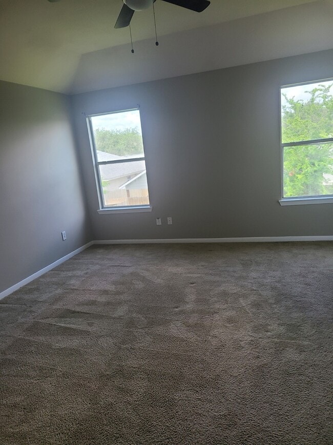 Building Photo - 1411 Heathcote Ln