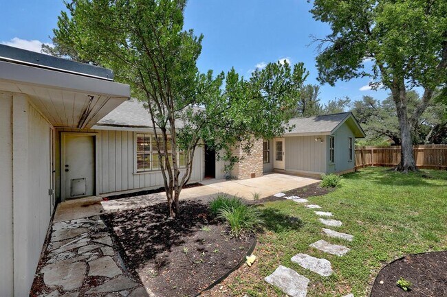Building Photo - 11205 D-K Ranch Rd