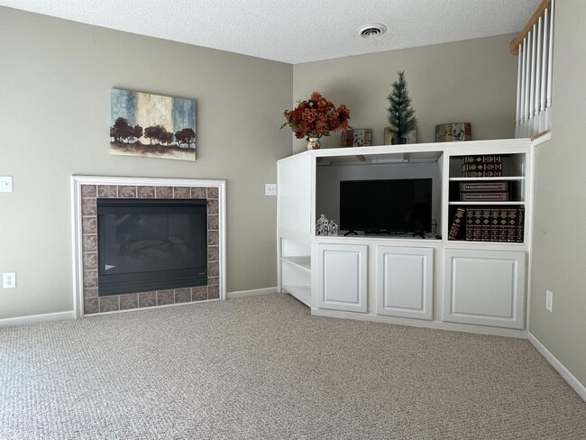 Building Photo - 7629 Century Blvd