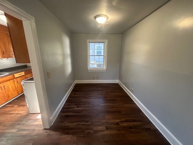 Building Photo - 9 Kolob St