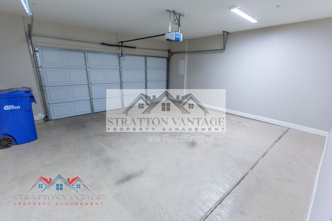 Building Photo - 1406 W Main St