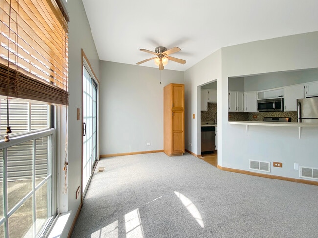 Building Photo - 17617 Horseshoe Ln