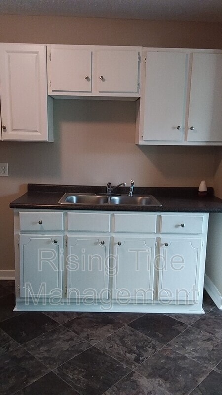 Building Photo - 1728 33rd St Ensley