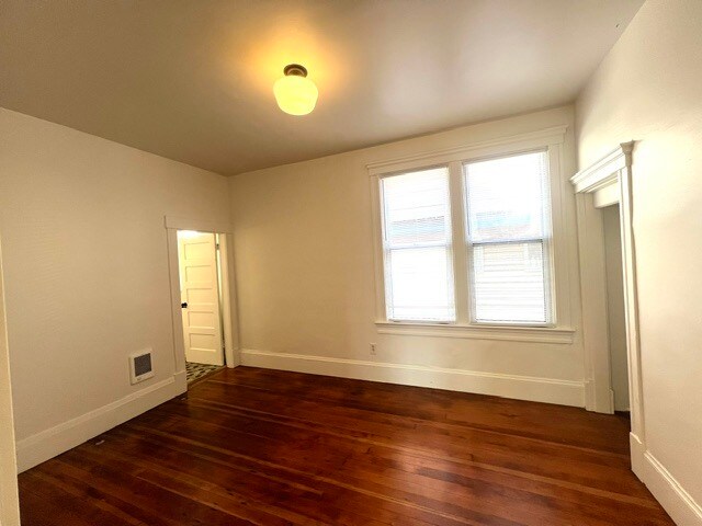 Building Photo - 714 S I St