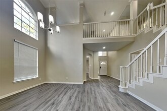 Building Photo - 5322 Willow Knoll Ct