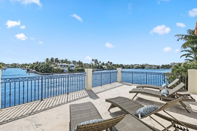 Building Photo - 408 Fisher Ln