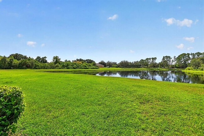 Building Photo - 10725 Banfield Dr