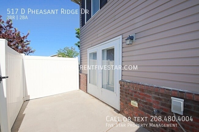 Building Photo - 517 Pheasant Ridge Dr