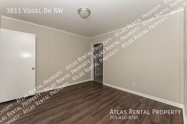 Building Photo - 3811 Vogel Dr NW