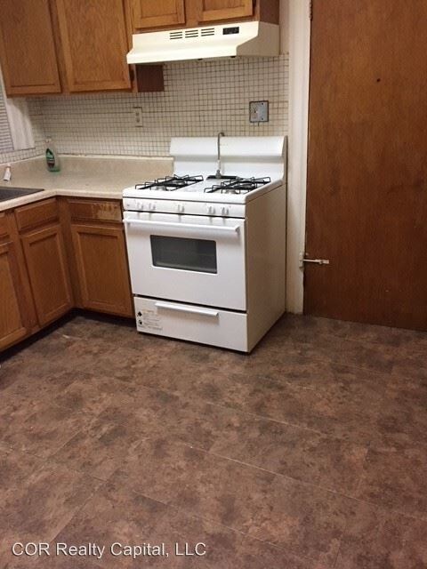 Building Photo - 96 Cummings St