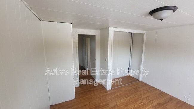 Building Photo - 2211 Dort Hwy
