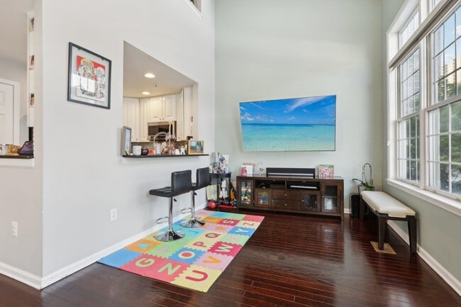 Building Photo - 80 Lydia Dr