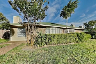 Building Photo - 11835 Garden Terrace Dr