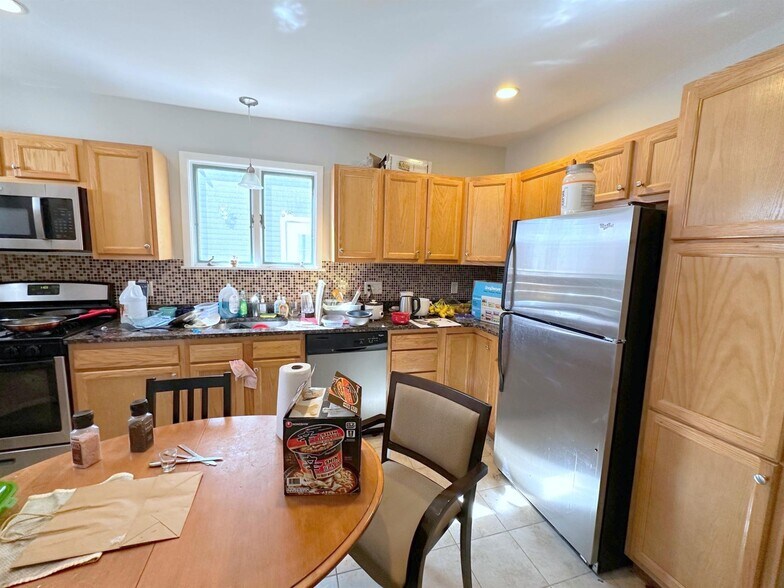 Building Photo - 149 North St