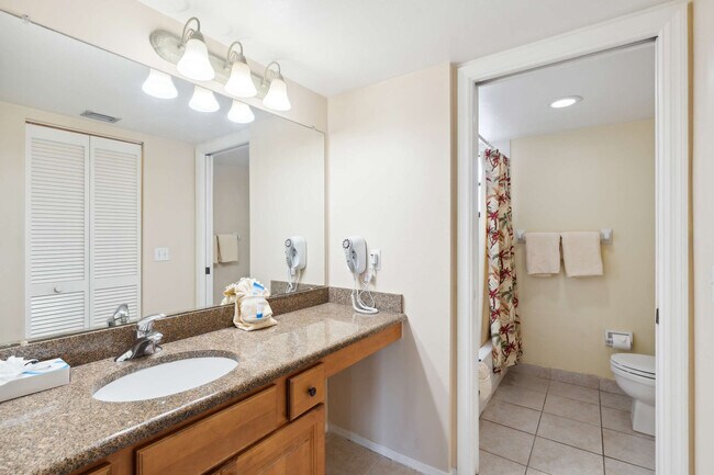 Building Photo - 600 Neapolitan Way