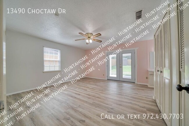 Building Photo - 13490 Choctaw Dr