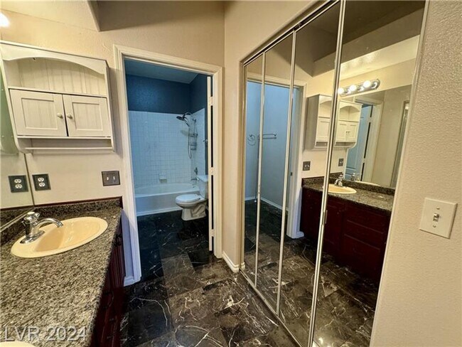 Building Photo - 3BEDROOM CONDO IN 89108