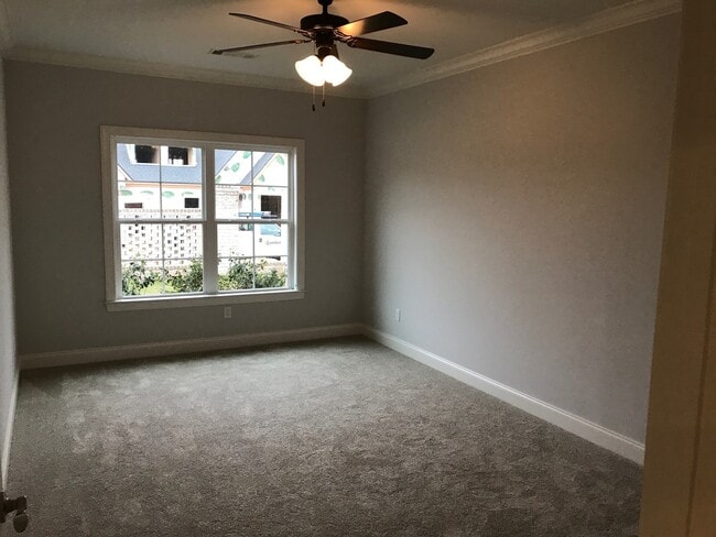 Building Photo - 1385 Sheridan Glen Crossing