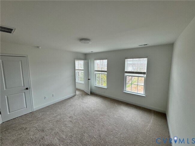 Building Photo - 13836 Randolph Pond Ln