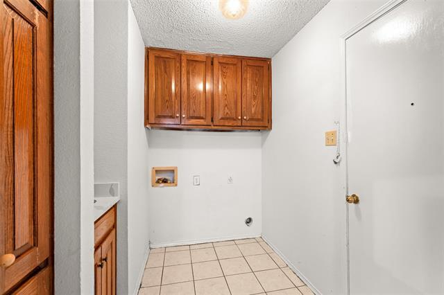 Building Photo - 4845 Barberry Dr