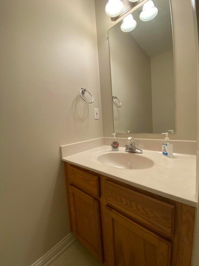 Building Photo - 2177 Market Garden Ln