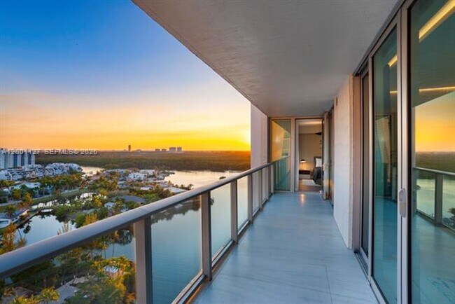Building Photo - 300 Sunny Isles Blvd