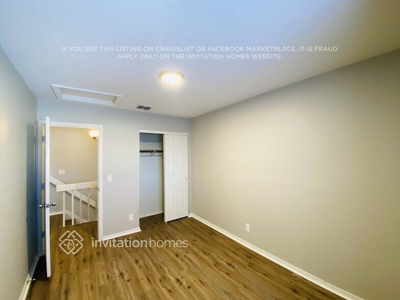 Building Photo - 1207 W Riviera Dr