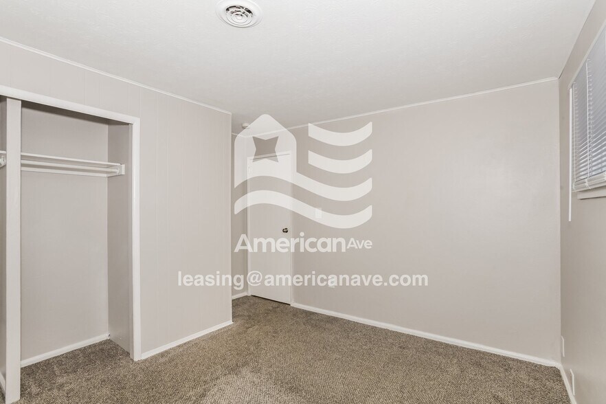 Building Photo - 16 Sillman Ct