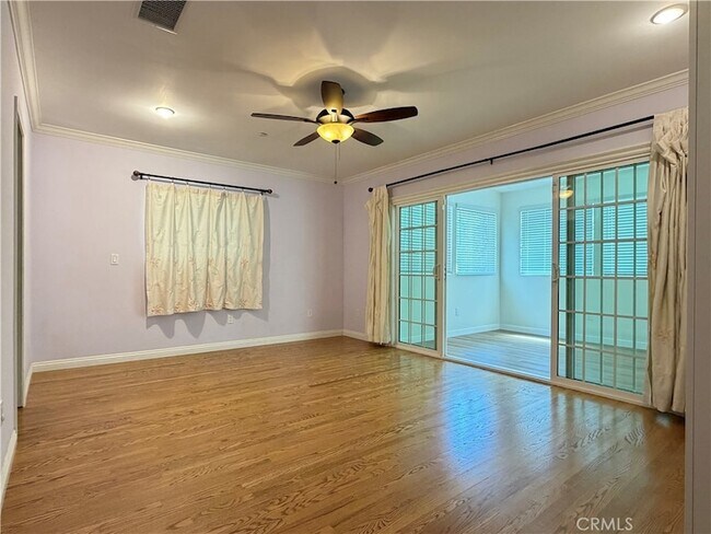 Building Photo - 1162 Panorama Dr