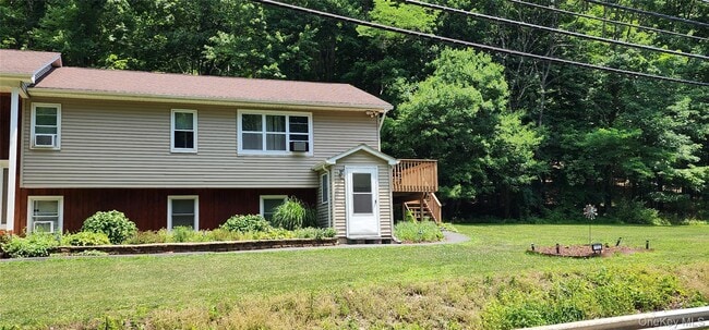 Building Photo - 102 Berme Rd