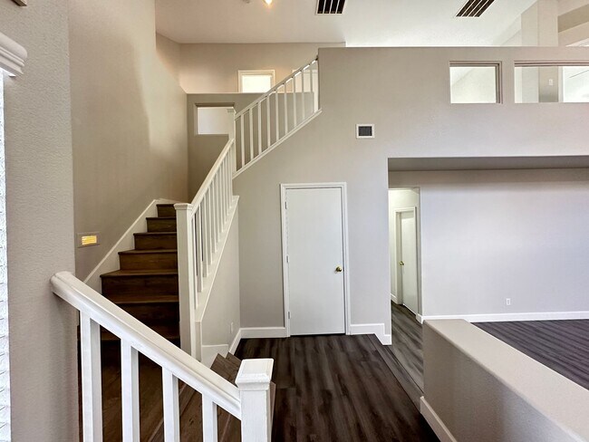 Building Photo - HEATHERWOOD