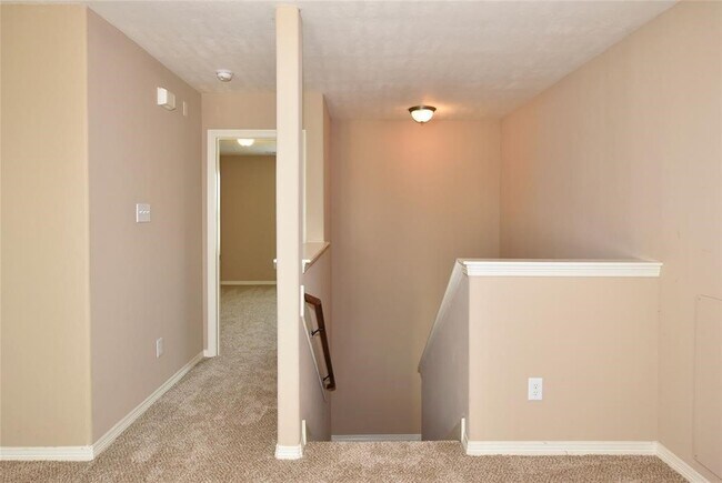 Building Photo - 4050 Calaway Oaks Ln
