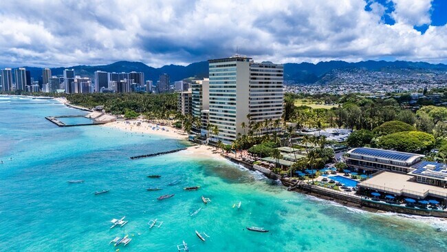 Building Photo - 2895 Kalakaua Ave