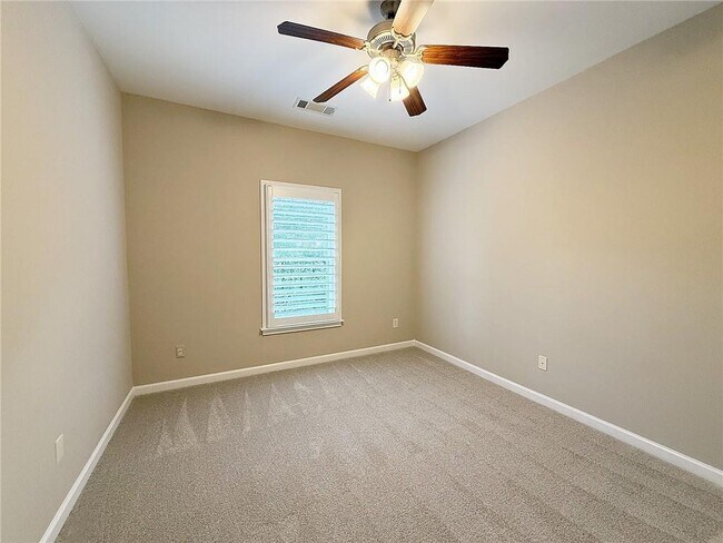 Building Photo - 3641 Ridge Towne Dr