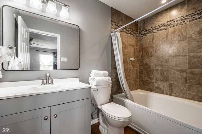 Building Photo - 11849 Wapiti Way