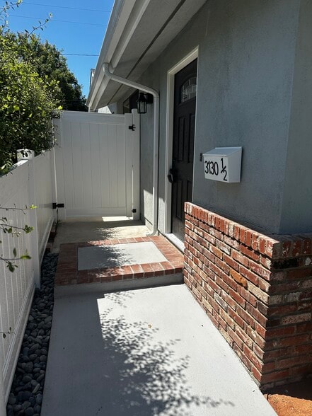 Building Photo - 3130 Corby Ave