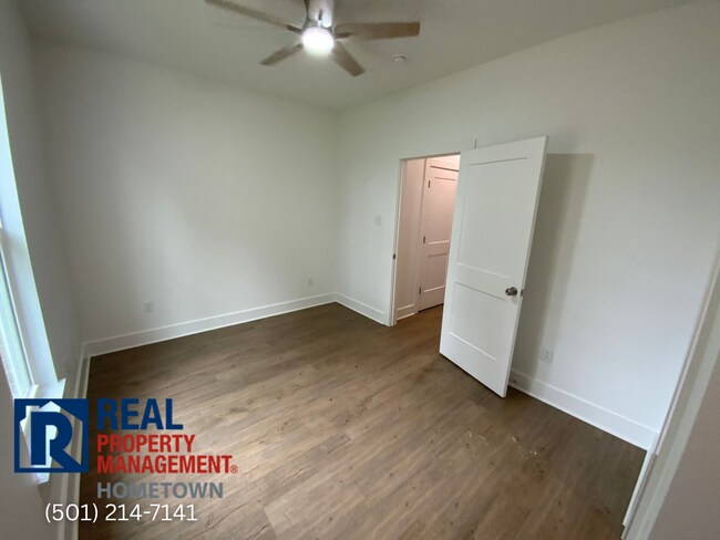 Building Photo - 2265 Rosemary Dr